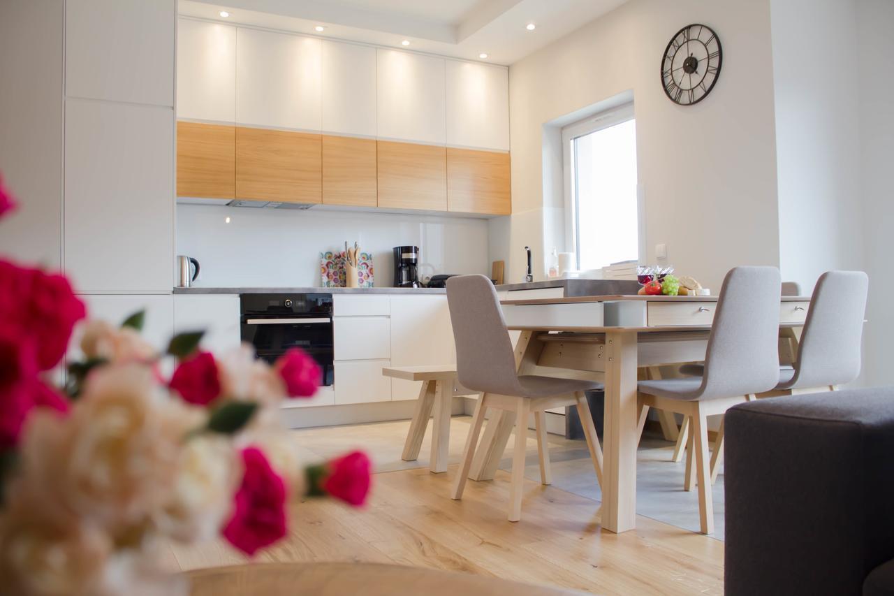 Apartamenty Na Szczycie Z Balkonem - Dream Apart Щирк Екстер'єр фото