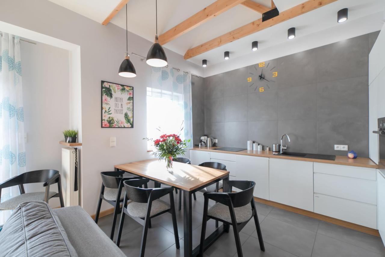 Apartamenty Na Szczycie Z Balkonem - Dream Apart Щирк Екстер'єр фото